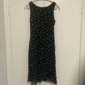 Women's Lined Black with Flowers Sleeveless Maxi Dress Size 8P